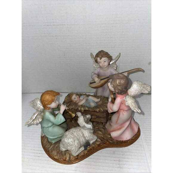 Angels Nativity Christmas Music Box Silent Night Bottom Wind Manger Sheep Resin - Picture 1 of 6
